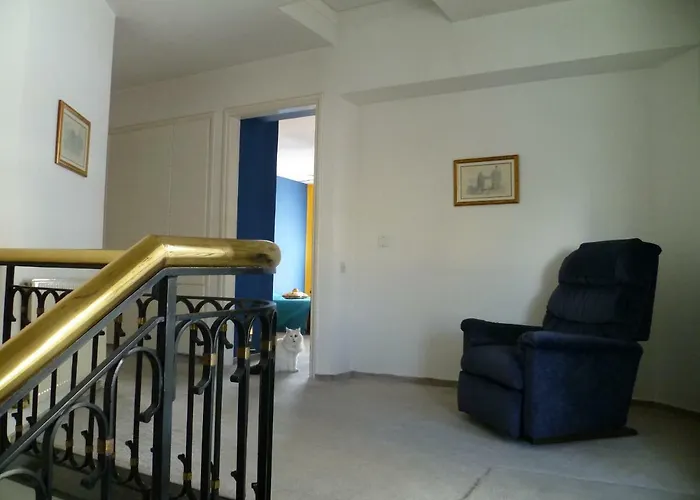 Double With Ensuite Bathroom At Datacom Building Homestay